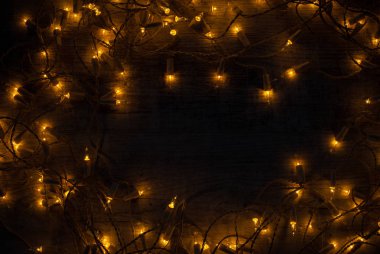 Noel ışıkları arka plan kavramı ahşap masa.