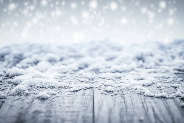 Escena de fondo de invierno con escritorio de madera . — Foto de Stock