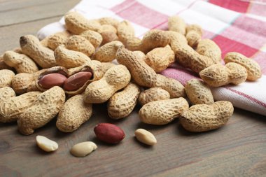 Fıstık kabuğu ve peçete