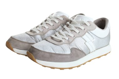 Bir çift gümüş spor ayakkabı