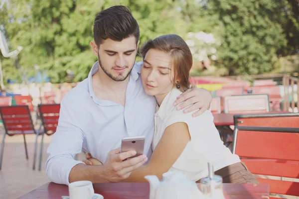 Birbirine aşık çift