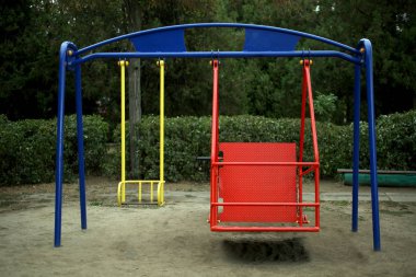 Engelli Çocuk salıncaklar