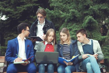 Öğrenci hazırlamak için sınıflar