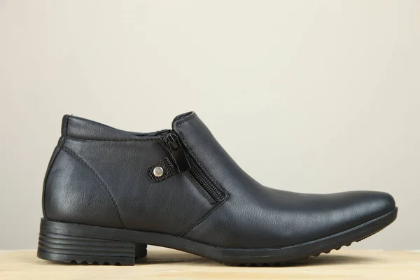 Sapatos masculinos de couro preto — Fotografia de Stock
