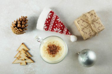 Geleneksel Noel içki yumurta likörü