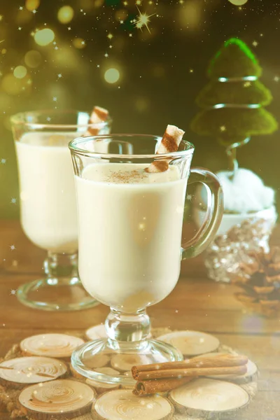 Traditionele kerst drankje eggnog — Stockfoto