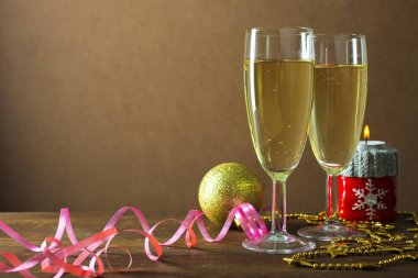 Yeni yıl için şampanya