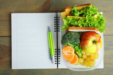 Yararlı Okul Öğle Yemeği