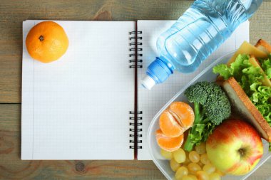 Yararlı Okul Öğle Yemeği