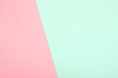 Nane ve pembe kağıt