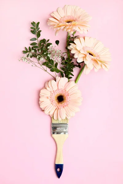 Üç pembe gerbera buketi — Stok fotoğraf