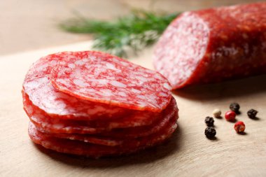 Sosis salam ve baharatlar