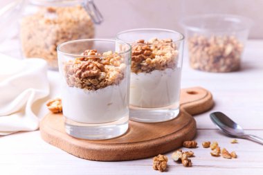 Cevizli parfe tatlı