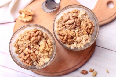 Cevizli parfe tatlı