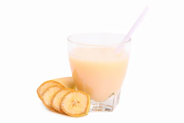 Jugo Plátano Vaso Con Plátanos Rodajas Aislados Sobre Fondo Blanco —  Fotos de Stock