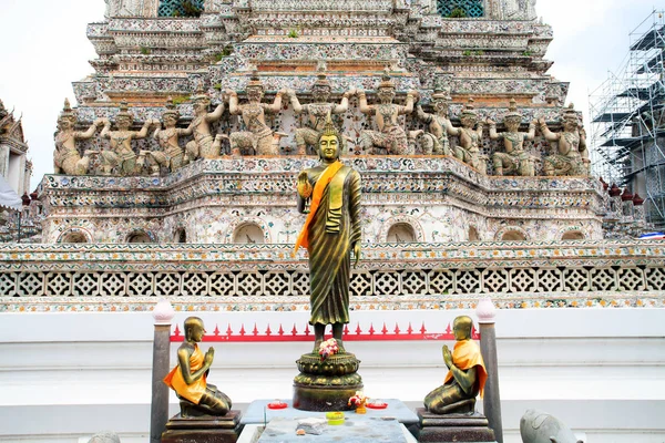 Buda heykeli Wat Arun Tayland. — Stok fotoğraf
