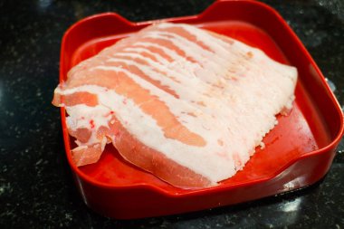 pembe ince dilimlenmiş domuz shabu, suki için