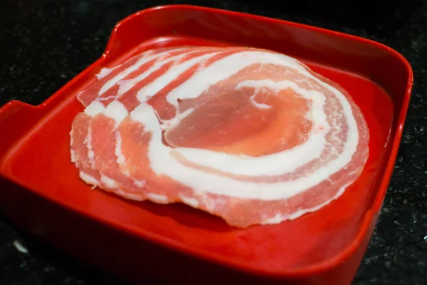 Porco cortado fino rosa para shabu, suki — Fotografia de Stock