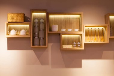 Çeşni Kupası ahşap kutusunda kapsayıcı