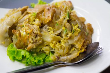 Stir kızarmış düz şehriye ve tavuk mu yumurtadan çıkar Tay street gıda