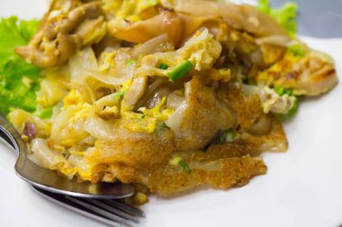 Stir kızarmış düz şehriye ve tavuk mu yumurtadan çıkar Tay street gıda