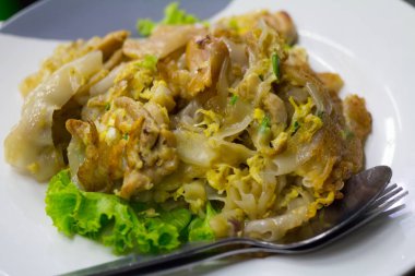 Stir kızarmış düz şehriye ve tavuk mu yumurtadan çıkar Tay street gıda