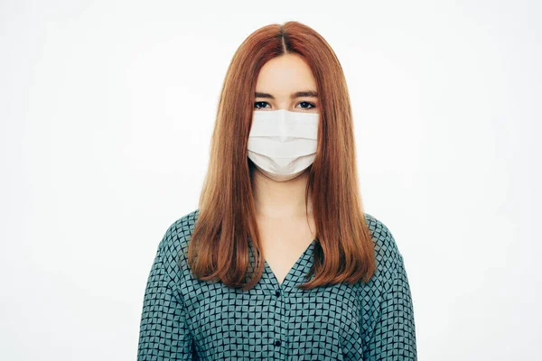 Mladá Atraktivní Žena Maskou Ochrana Proti Virům Bakteriím Covid Corona — Stock fotografie