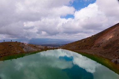 Zümrüt göl manzarası, Tongariro Alp Geçidi, Kuzey Adası, Yeni Zelanda