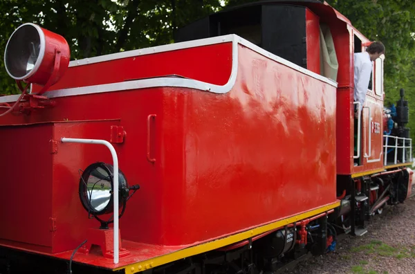 Tenera Verniciata Rosso Della Vecchia Locomotiva Vapore — Foto Stock