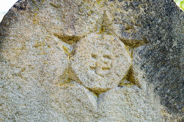 Звезда Давида на старом надгробии — стоковое фото