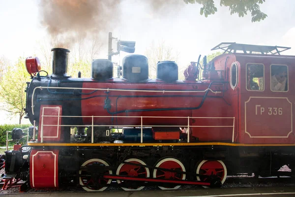 Steam locomotive blowing off the smoke — Stock Photo, Image