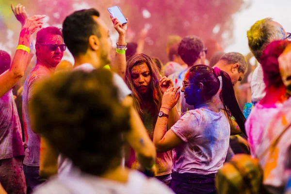 Montreal Canada August 2019 People Celebrate Holi Festival Throwing Color — 스톡 사진
