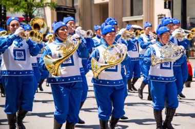 Montreal şehir merkezindeki Kanada Günü kutlamalarında