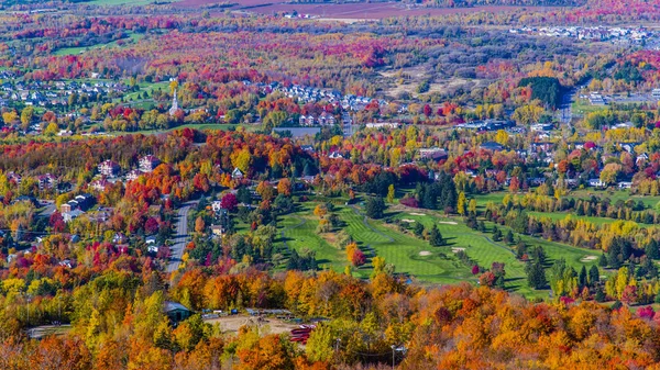 Colorida Vista Otoño Bromont Monte Quebec Canadá —  Fotos de Stock