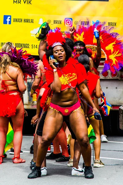 Gente Celebrando Desfile Del Caribe Centro Montreal — Foto de Stock