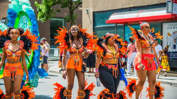 Pessoas Comemorando Desfile Caribe Centro Montreal — Fotografia de Stock