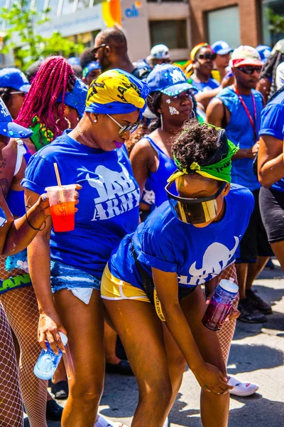 Gente Celebrando Desfile Del Caribe Centro Montreal — Foto de Stock