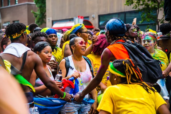 Gente Celebrando Desfile Del Caribe Centro Montreal — Foto de Stock