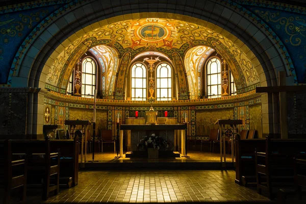 Внутрішня Частина Basilica Sainte Anne Beaupre Квебеку — стокове фото