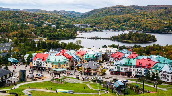 Mont Tremblant Kasabasının Panorama Manzarası