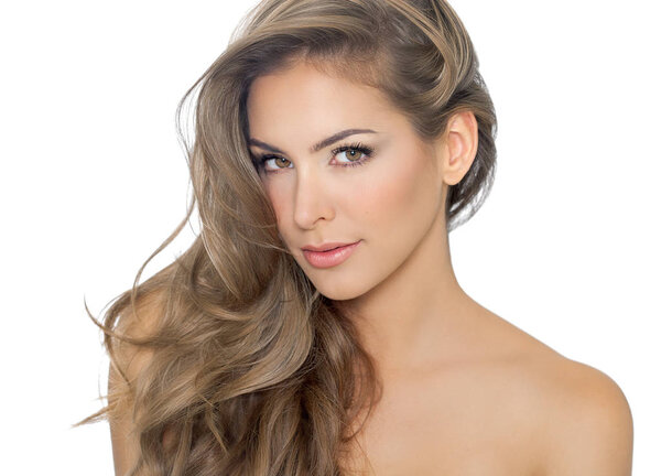 Темно-блондинка Хайр
