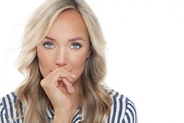 Dalgın Avrupa kadın