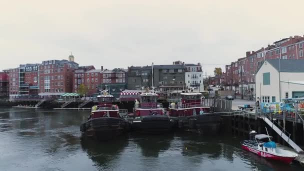 Tiro Aéreo Voando Barcos Resgate Porto Portsmouth Novo Hampshire — Vídeo de Stock