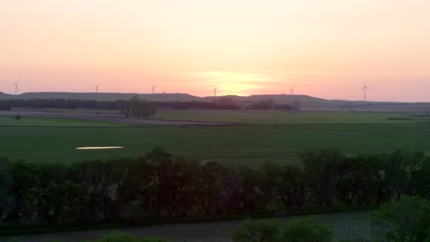 Farma Západ Slunce Krajina Větrnými Mlýny Letecký Dron — Stock video