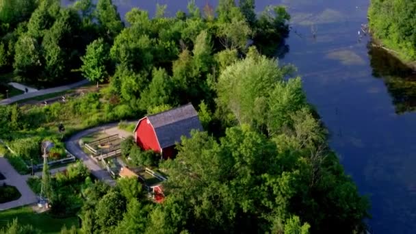 Drone Střílel Velké Peřeje Lesní Farma Řeky — Stock video