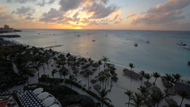 Ongelooflijke Tropische Zonsondergang Het Strand Resort Balkon Uitzicht — Stockvideo