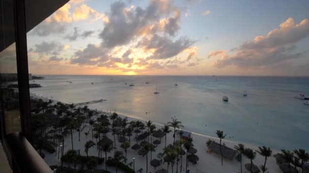 Ongelooflijke Tropische Zonsondergang Het Strand Resort Balkon Uitzicht — Stockvideo