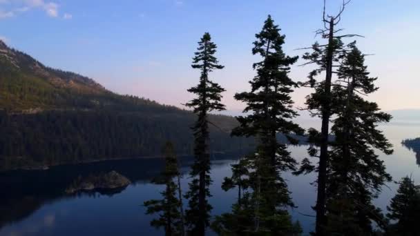 Todavía Agua Bahía Esmeralda Lago Tahoe Por Avión Tripulado Aéreo — Vídeo de stock