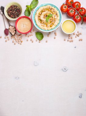 Humus beyaz arka plan
