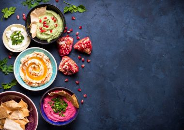 Renkli humus kase